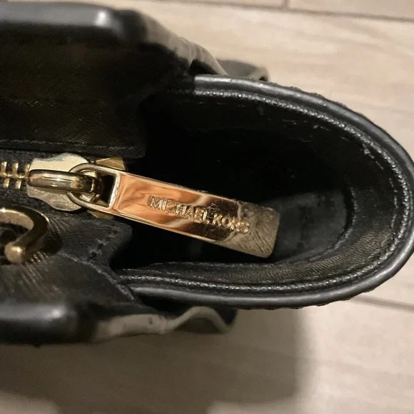 Michael Kors Tina Black Leather Small Tote Bag Satchel Crossbody Purse - Picture 2 of 8